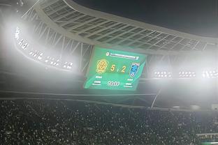 Xấu hổ? Trận bán kết Siêu cúp Italia diễn ra tại Saudi Arabia, khán đài trống rỗng